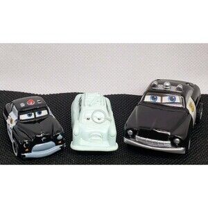 Disney Cars Mini Action Figures Set - Black and Light Green